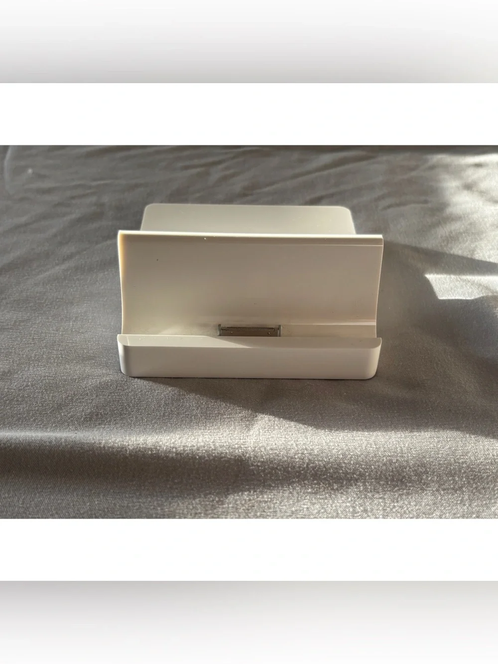 Apple iPad Dock Docking Station Mc940zm/A Compatible with iPad 2-Untested